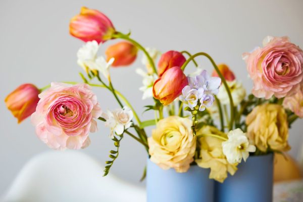 how to revive flowers in a vase