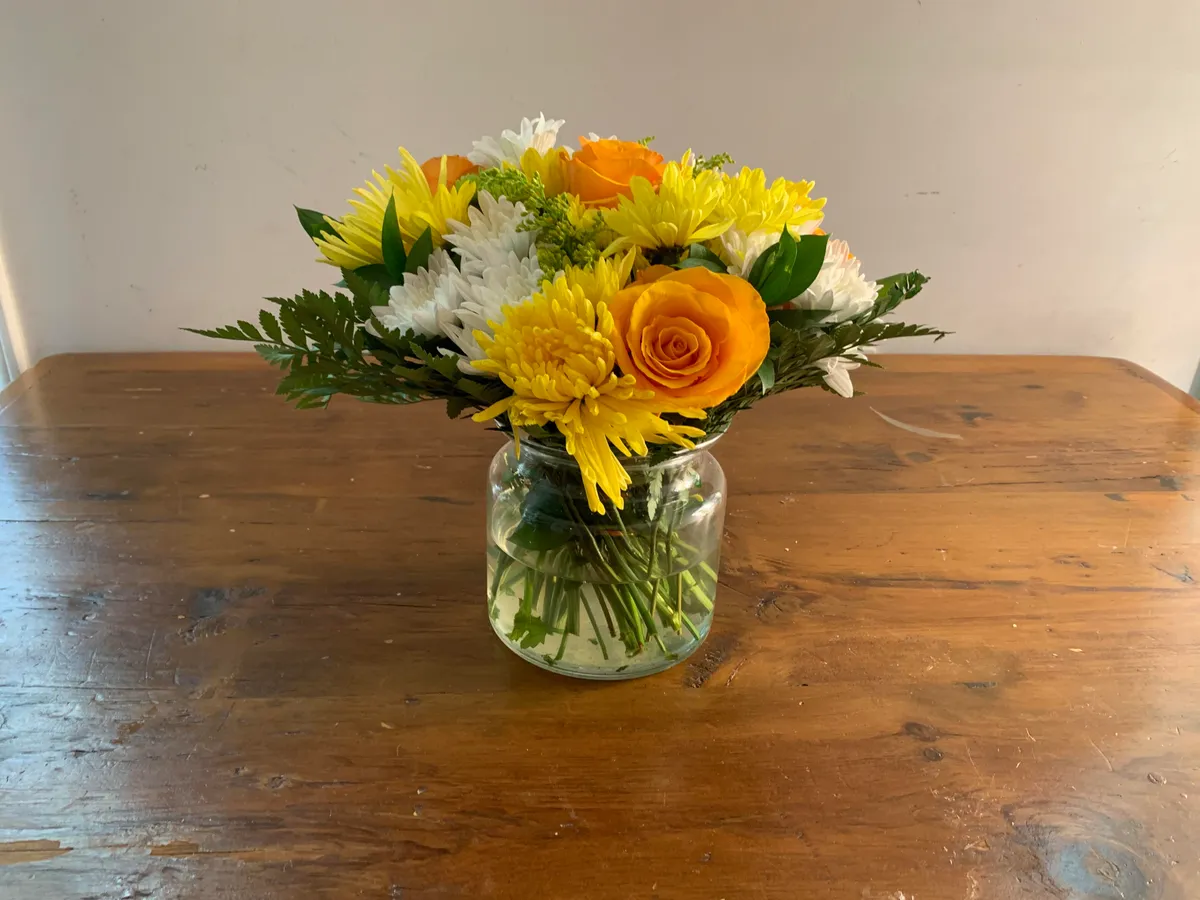 how to keep flowers fresh in a vase vinegar